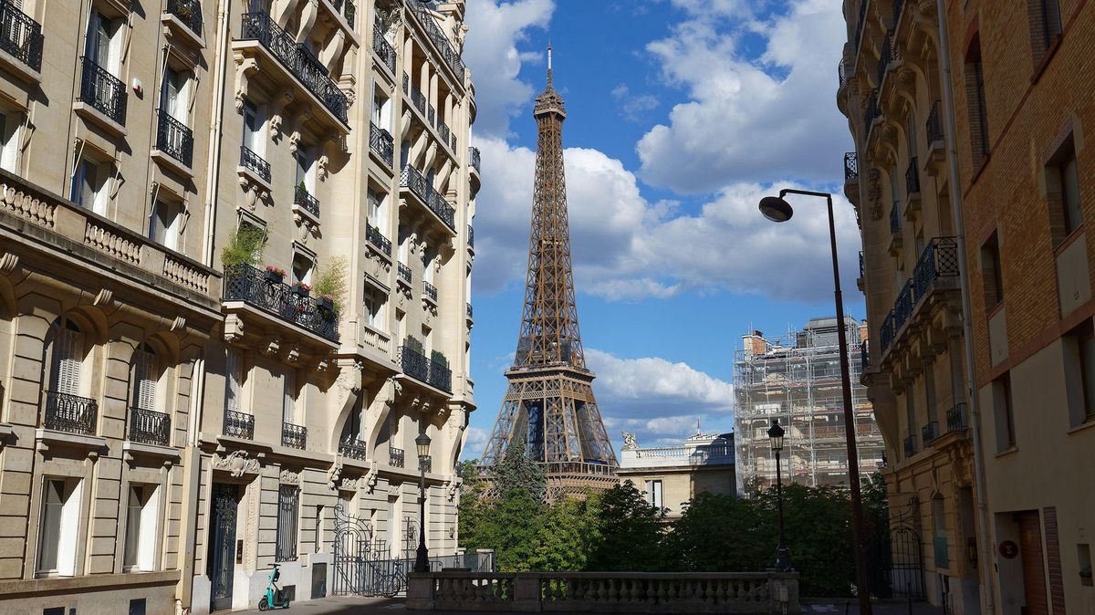 Beznaděj nájemníků v Paříži. Kvůli olympiádě musejí ustoupit turistům